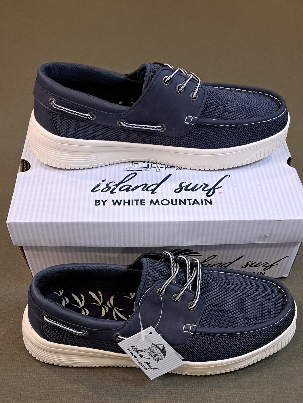 Island Surf Arnalt 3 Eyelet Men’s Boat Shoe - Color: Navy - Size: 11.5